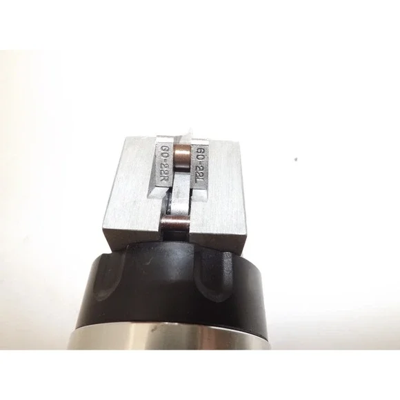 DEWALT 20V MAX DCS491 Cordless 18-Gauge Swivel Head Shears (Tool Only) - Picture 12 of 12